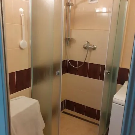 3 Big 64m2 Just For You, Night View