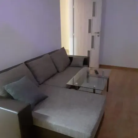 3 Big 64m2 Just For You, Night View Apartment *