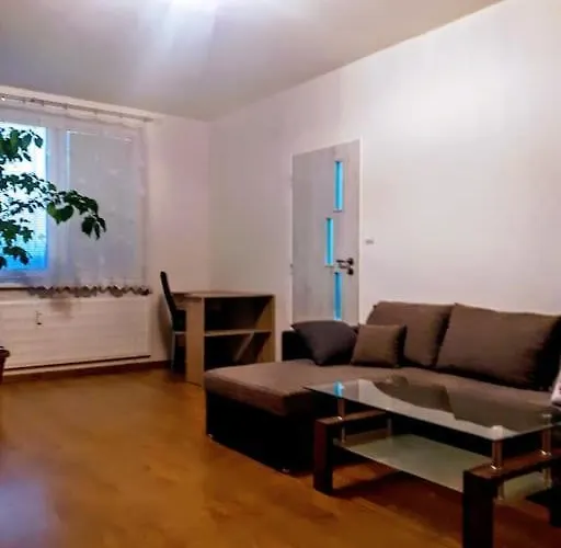3 Big 64m2 Just For You, Night View Apartman